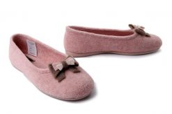 MANITU 340083-42 rosa, kapcie damskie. Czerwone kapcie Manitu, bez wzorów, z polaru. Za 174.90 zł.