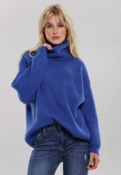 Ciemnoniebieski Golf Oversize Malia. Niebieskie swetry Renee, bez wzorów, z dzianiny, klasyczne, bez ramiączek. W wyprzedaży za 119.99 zł.