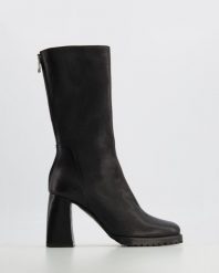 BOTKI DAMSKIE 2822 MATRIX NERO. Botki Venezia, bez wzorów, ze skóry, bez obcasa, bez zapięcia. Za 499.00 zł.
