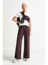 Rich & Royal Spodnie dresowe w kolorze brązowym rozmiar: XL. Brązowe spodnie dresowe Rich & Royal, bez wzorów, z dresówki. Za 244.95 zł.