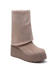 Foreverfolie Botki w kolorze beżowym rozmiar: 41. Brązowe botki Foreverfolie, bez wzorów, eleganckie, bez obcasa, na koturnie, bez zapięcia. Za 177.10 zł.