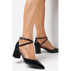 Czarne Czółenka Phaerialla. Czarne czółenka Born2be, bez wzorów, ze skóry ekologicznej, eleganckie, bez obcasa, bez zapięcia. W wyprzedaży za 74.99 zł.