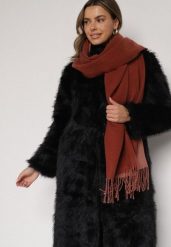 Bordowy Klasyczny Szalik z Bawełny i Wiskozy z Frędzlami Vetilisa. Czerwone szaliki i kominy Born2be, bez wzorów, z bawełny, eleganckie. Za 39.99 zł.