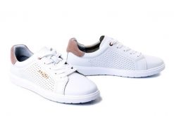 FILIPPO DP6738/26 WH/BE biały beżowy, półbuty damskie. Białe półbuty wsuwane Filippo, bez wzorów, ze skóry, bez obcasa. Za 157.17 zł.