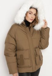 Brązowa Kurtka Pikowana z Odpinanym Futerkiem Nomizia. Brązowe kurtki Born2be, l, bez wzorów, z dzianiny, eleganckie, bez kaptura. W wyprzedaży za 251.99 zł.