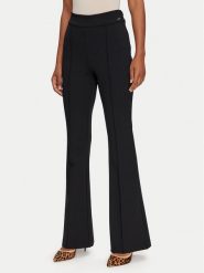 Guess Spodnie materiałowe W4YB01 KCBO2 Czarny Slim Fit. Czarne spodnie materiałowe Guess, z aplikacjami, z materiału. Za 319.99 zł.