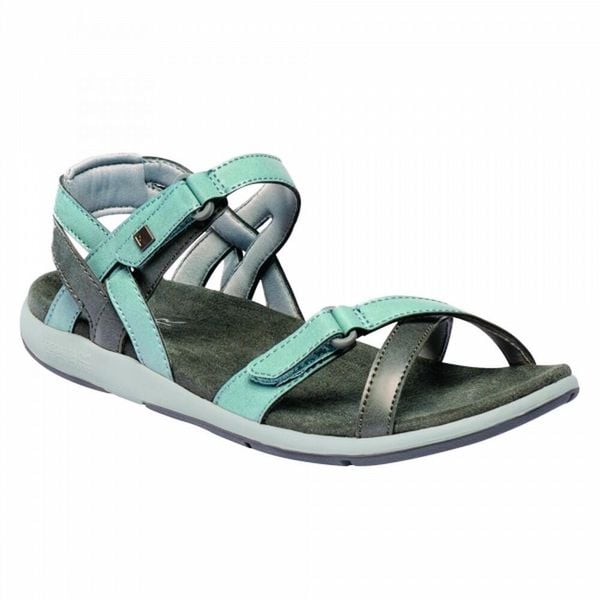 Sandały Damskie Santa Cruz. Niebieskie sandały Regatta, bez wzorów, z gumy, z otwartym noskiem, bez obcasa, na obcasie, bez zapięcia. Za 190.99 zł.