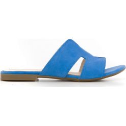 Damskie klapki na miękkiej podeszwie - skóra naturalna - model 371 - kolor szafir (40). Białe klapki Zapato, bez wzorów, z jeansu, klasyczne, bez obcasa, na płaskiej podeszwie, bez zapięcia. W wyprzedaży za 269.10 zł.
