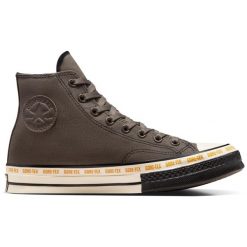 Buty sportowe Converse Chuck 70 GORE TEX Waterproof. Brązowe buty treningowe Converse, bez wzorów, z gore-texu, bez zapięcia, wspinaczkowe, gore-tex. Za 790.00 zł.