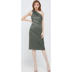 Lauren Ralph Lauren sukienka 253872546001 kolor zielony mini dopasowana. Zielone sukienki Lauren Ralph Lauren, bez wzorów, z asymetrycznym kołnierzem, bez ramiączek, mini, asymetryczne. W wyprzedaży za 719.99 zł.