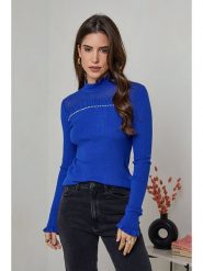 Soft Cashmere Sweter w kolorze niebieskim rozmiar: 38/40. Niebieskie swetry Soft Cashmere, bez wzorów, z kaszmiru, klasyczne, bez ramiączek. Za 106.13 zł.