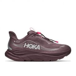 Buty do biegania damskie Hoka One One Clifton 11 GTX. Czerwone buty do biegania Hoka One One, bez wzorów, z materiału, bez zapięcia, do biegania. Za 1,118.00 zł.