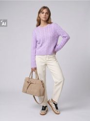 Sweter z wiskozą z ozdobnym splotem - fioletowy. Fioletowe swetry Sinsay, l, bez wzorów, z wiskozy, bez ramiączek. Za 49.99 zł.