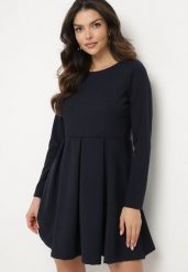 Granatowa Elegancka Sukienka o Rozkloszowanym Kroju Temitonia. Niebieskie sukienki Born2be, m, bez wzorów, eleganckie, bez kołnierzyka, bez ramiączek, mini, rozkloszowane. W wyprzedaży za 110.49 zł.