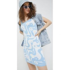 Hollister Co. sukienka mini dopasowana. Niebieskie sukienki Hollister Co., l, bez wzorów, z dzianiny, bez kołnierzyka, bez ramiączek, mini, dopasowane. W wyprzedaży za 184.99 zł.