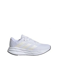 Buty Galaxy 7 Running. Białe buty do biegania adidas, bez wzorów, bez zapięcia, do biegania. Za 234.05 zł.
