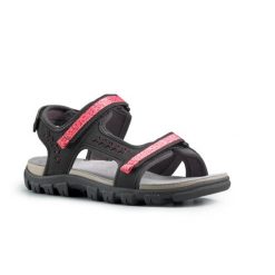 Sandały turystyczne damskie Quechua NH500 skóra. Brązowe sandały QUECHUA, bez wzorów, z kauczuku, sportowe, bez obcasa, bez zapięcia. Za 199.99 zł.