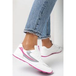 Biało-Różowe Buty Sportowe Chloette. Białe buty treningowe Born2be, z aplikacjami, z materiału, bez zapięcia, na fitness i siłownię. W wyprzedaży za 69.99 zł.