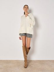 Apricot Sweter w kolorze kremowym rozmiar: M. Brązowe swetry Apricot, m, bez wzorów, bez ramiączek. Za 114.44 zł.