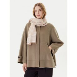 Chusta HUGO. Brązowe chusty Hugo, bez wzorów. Za 319.99 zł.