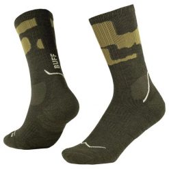 Skarpetki Buff MERINO MW CREW SOCKS MWC2 BEETLE. Zielone skarpetki Buff, bez wzorów, z elastanu. Za 139.90 zł.