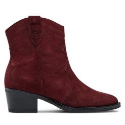 Kowbojki Tamaris. Czerwone botki Tamaris, bez wzorów, bez obcasa, na słupku, bez zapięcia. Za 259.99 zł.