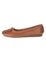 Clarks Skórzane baleriny "Freckle Ice" w kolorze jasnobrązowym rozmiar: 39. Brązowe baleriny Clarks, bez wzorów, bez obcasa, bez zapięcia. Za 189.95 zł.