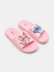 Klapki Stitch - różowy. Czerwone klapki Sinsay, bez wzorów, bez obcasa, bez zapięcia. Za 35.99 zł.