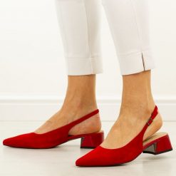 Czerwone skórzane czółenka damskie D&A 3047. Czerwone czółenka DiA, na lato, bez wzorów, z jeansu, eleganckie, bez obcasa, na obcasie, bez zapięcia. Za 349.00 zł.
