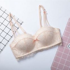 Biustonosz balkonetka push-up koronkowy z kokardkami Hafize. Czarne biustonosze Intica, bez wzorów, z koronki. Za 99.00 zł.