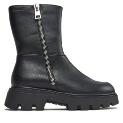 Botki Tamaris. Czarne botki Tamaris, bez wzorów, bez obcasa, na płaskiej podeszwie, bez zapięcia. Za 259.99 zł.