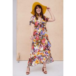 Sukienka Ama Plus Size Flowers Energy. Białe sukienki blue shadow, na co dzień, plus size, bez wzorów, z poliamidu, bez kołnierzyka, plus size, bez ramiączek, maxi, dopasowane. Za 399.90 zł.