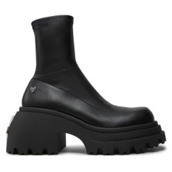 Botki Naked Wolfe. Czarne botki Naked Wolfe, bez wzorów, bez obcasa, na słupku, bez zapięcia. Za 1,059.00 zł.