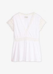 T-shirt z koronką. Czarne t-shirty bonprix, bez wzorów, z koronki, eleganckie, bez kołnierzyka, bez ramiączek. Za 112.99 zł.