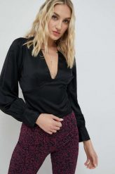 Abercrombie & Fitch bluzka damska kolor czarny gładka. Czarne bluzki Abercrombie & Fitch, l, bez wzorów, z satyny, bez kołnierzyka, bez ramiączek. W wyprzedaży za 208.99 zł.
