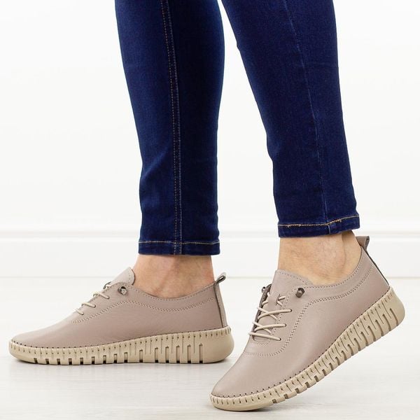 Szare vizon skórzane półbuty damskie T.Sokolski 4000. Szare półbuty wsuwane Sokolski, na jesień, bez wzorów, z jeansu, biznesowe, z okrągłym noskiem, bez obcasa, na płaskiej podeszwie. Za 249.00 zł.