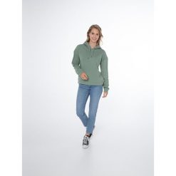 Bluza damska Protest NXGANHA hoody. Zielone bluzy Protest, bez wzorów, bez kaptura. W wyprzedaży za 179.99 zł.