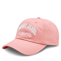 Czapka z daszkiem Tommy Jeans. Czerwone czapki z daszkiem Tommy Jeans, bez wzorów, z jeansu. Za 149.99 zł.