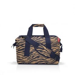 Torba allrounder m, sumatra. Torby podróżne Reisenthel, bez wzorów, z tkaniny, na ramię. W wyprzedaży za 122.90 zł.