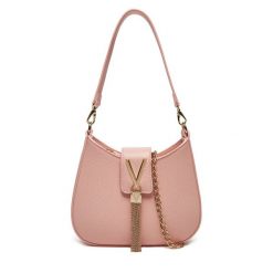 Torebka Valentino. Czerwone torebki klasyczne Valentino, bez wzorów, klasyczne, bez dodatków. Za 259.99 zł.