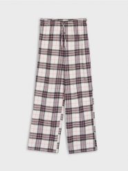 Spodnie od piżamy w kratę - różowy. Czerwone piżamy Sinsay, l, bez wzorów, bez kołnierzyka, bez ramiączek. Za 25.99 zł.