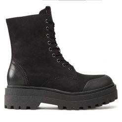 Trapery Lasocki. Czarne traperki Lasocki, bez wzorów, bez obcasa, bez zapięcia. Za 139.99 zł.