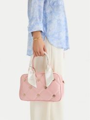 Nine West Torebka EO-Allen Gaze-KS2577-1 Różowy. Czerwone torebki klasyczne Nine West, bez wzorów, z materiału, bez dodatków. Za 279.99 zł.