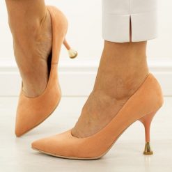 Morelowe zamszowe Polskie szpilki damskie Suzana 2201. Brązowe szpilki Suzana, bez wzorów, z zamszu, eleganckie, bez obcasa, na obcasie, bez zapięcia. Za 249.00 zł.