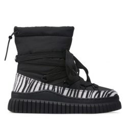 Trzewiki Jenny Fairy. Czarne botki Jenny Fairy, bez wzorów, bez obcasa, na płaskiej podeszwie, bez zapięcia. Za 179.99 zł.