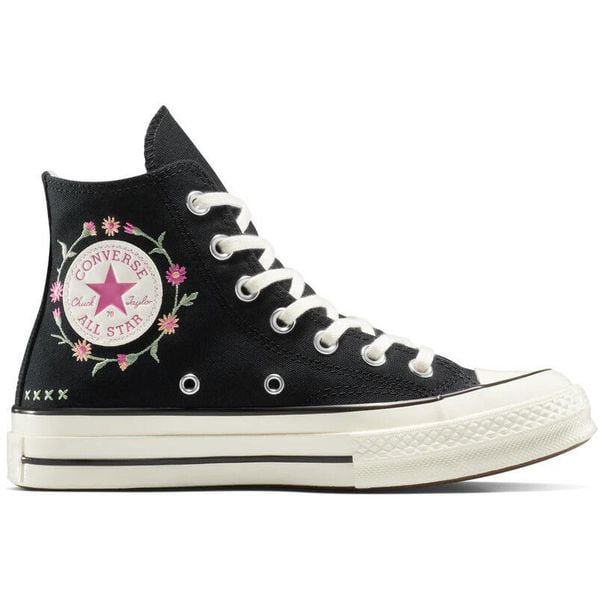 Buty sportowe Converse Chuck 70. Czarne buty treningowe Converse, bez wzorów, z materiału, bez zapięcia. Za 490.00 zł.