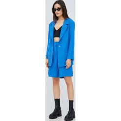 Only marynarka jednorzędowa gładka. Niebieskie marynarki i żakiety ONLY, l, bez wzorów, z materiału, klasyczne, bez ramiączek. Za 179.99 zł.