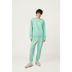 Bluza Kubota miętowa damska. Zielone bluzy Kubota, xs, bez wzorów, z materiału, bez kaptura. W wyprzedaży za 119.99 zł.