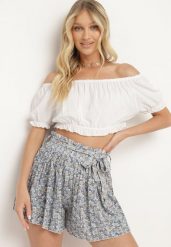 Niebieskie Szerokie Szorty Plisowane z Wysokim Stanem z Gumką w Pasie i Materiałowym Paskiem Cersefia. Niebieskie szorty Born2be, bez wzorów, z materiału, eleganckie. Za 29.99 zł.