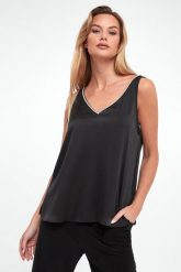 Top damski satynowy JOSEPH RIBKOFF. Topy Joseph Ribkoff, xl, bez wzorów, z satyny, bez kołnierzyka, bez ramiączek. W wyprzedaży za 535.20 zł.